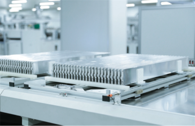 高速濃煙四起 30噸鋰動力電池包運輸自燃事故背后的技術反思與安全警示